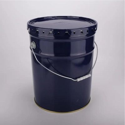 ペンキの缶の5ガロン飾をドラムをたたく20L黒いペンキのバケツをリサイクルしなさい